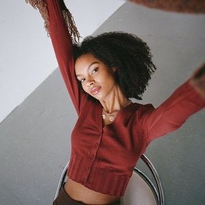 Urban Outfitters Chloe fitted cropped cardigan sweater top M